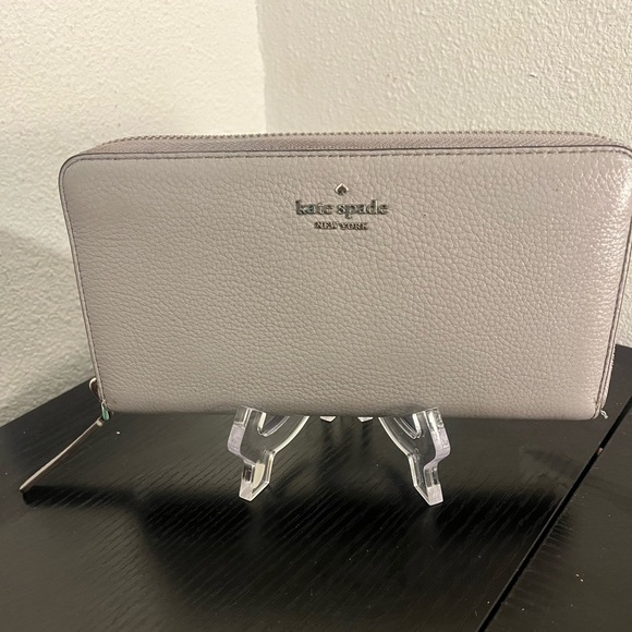 Kate Spade Pebbled Leather Wallet in Light Gray - Picture 1 of 5